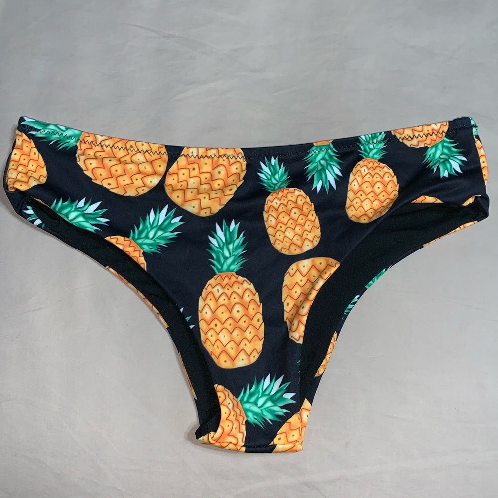 Super cute pineapple bikini bottoms